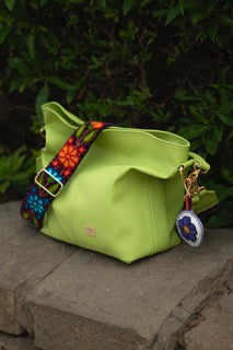 Moda Sostenible: La Importancia de Elegir Diseños Artesanales y Eco-Amigables